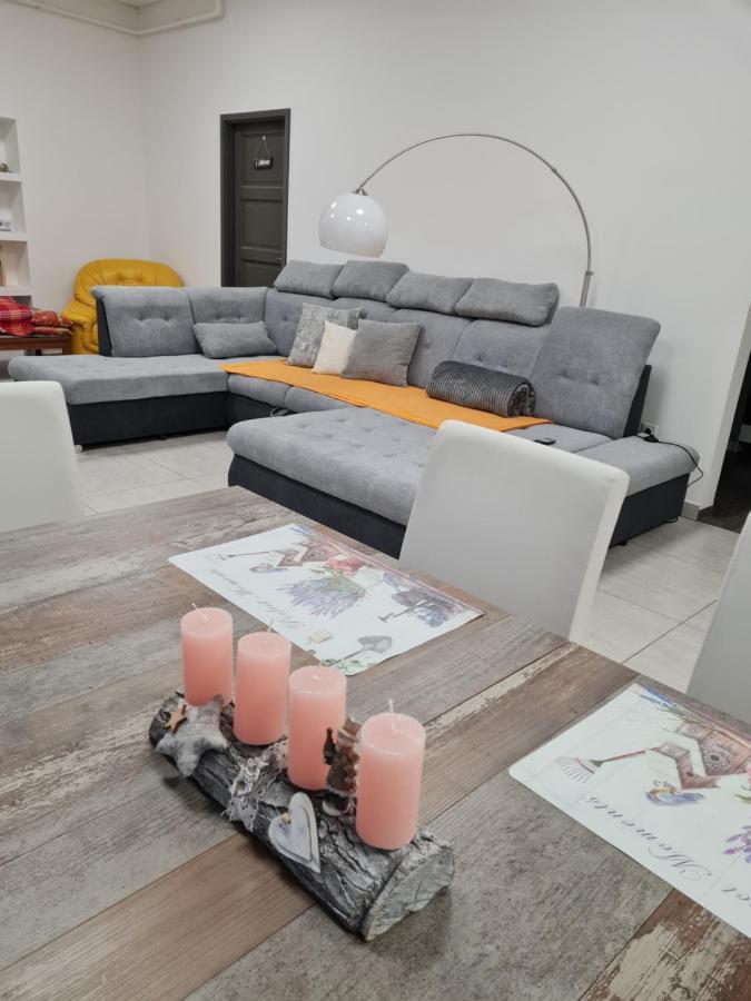 Silver Dream Apartmanhaz Debrecen Exteriör bild