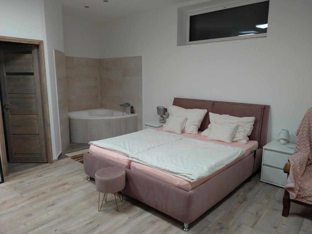 Silver Dream Apartmanhaz Debrecen Exteriör bild