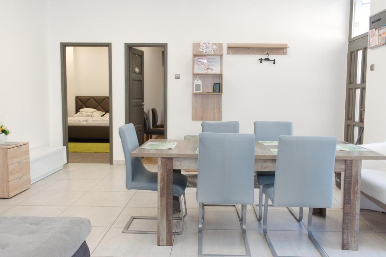Silver Dream Apartmanhaz Debrecen Exteriör bild